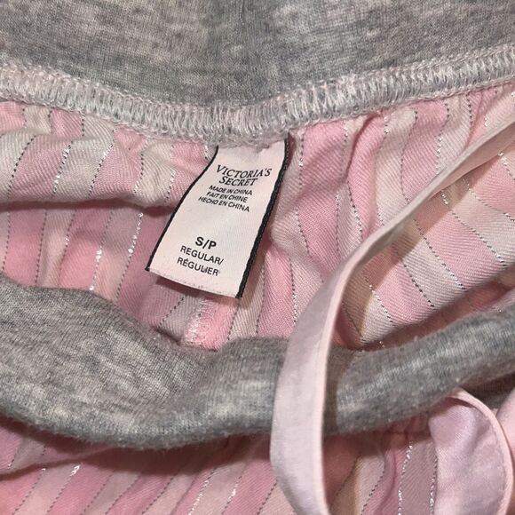 ✨ Victoria's Secret Pink/Grey Metallic Silver Striped Pajama Pants✨ - Picture 5 of 6